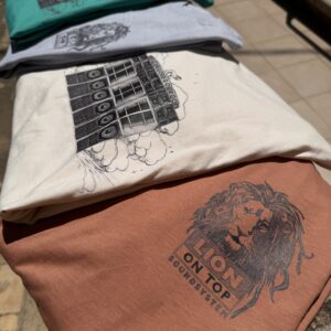 LION ON TOP SOUNDSYSTEM T-SHIRT